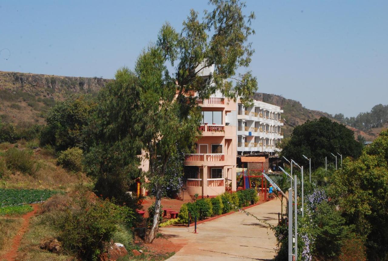 Quinte Hills Residency Villa Panchgani Exterior photo