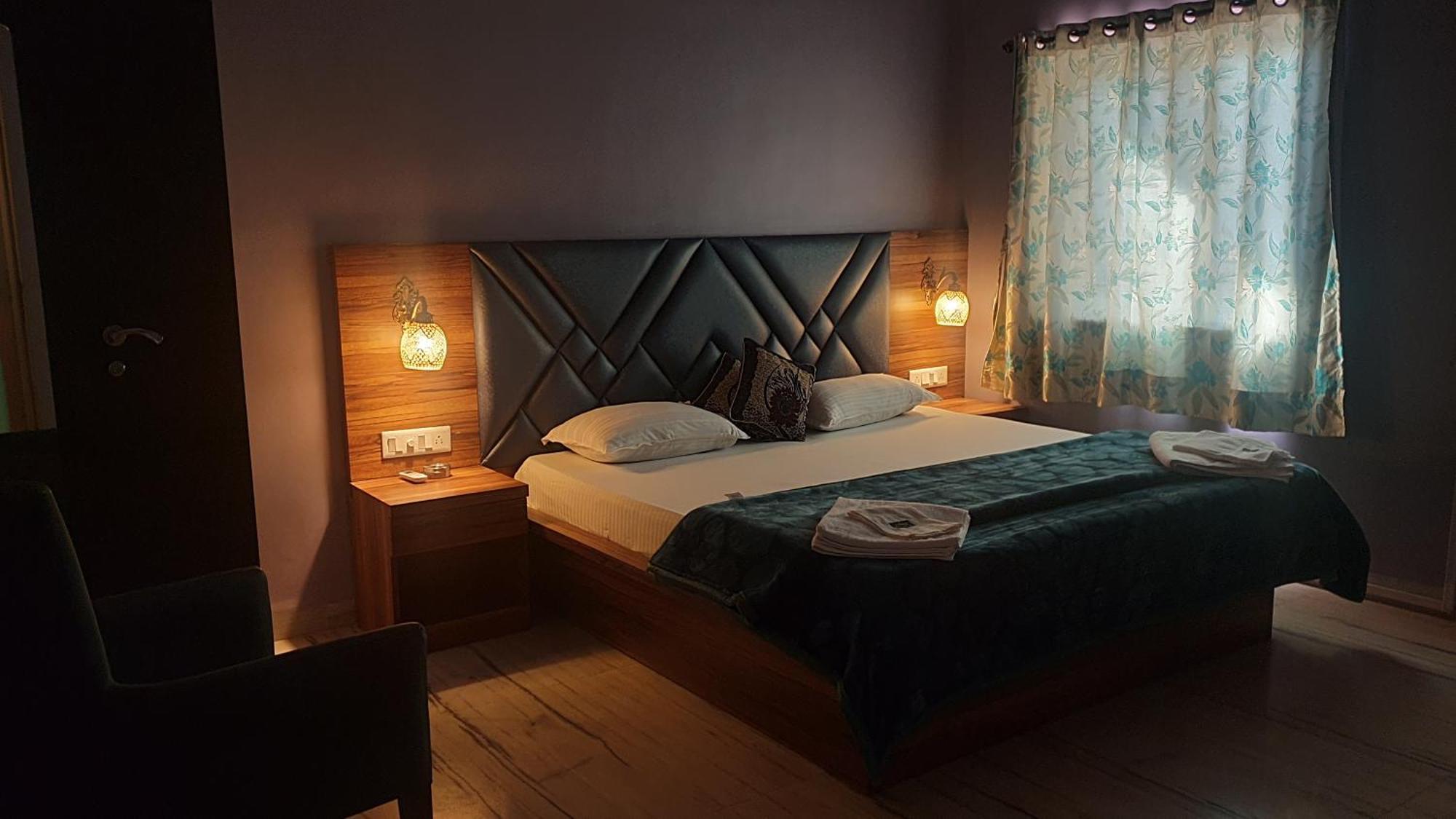 Quinte Hills Residency Villa Panchgani Exterior photo