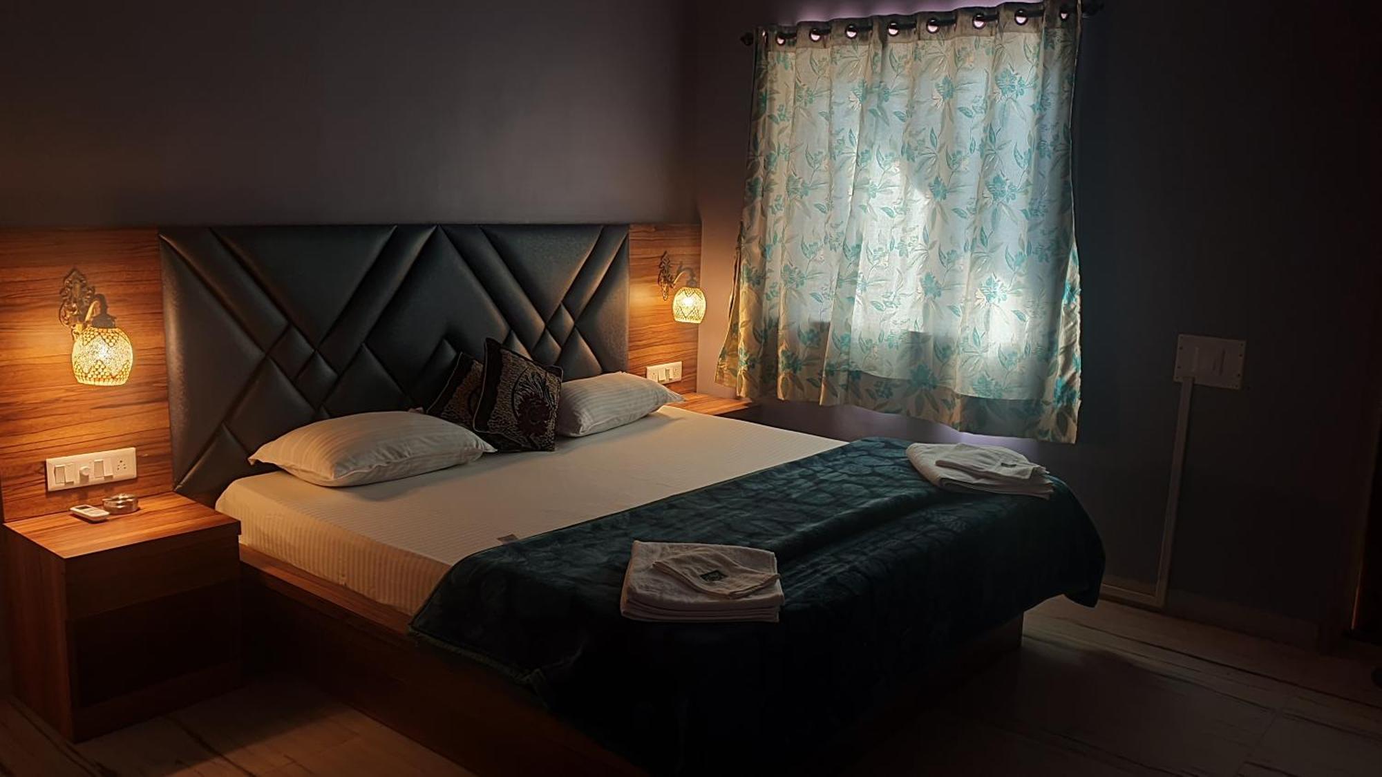 Quinte Hills Residency Villa Panchgani Exterior photo