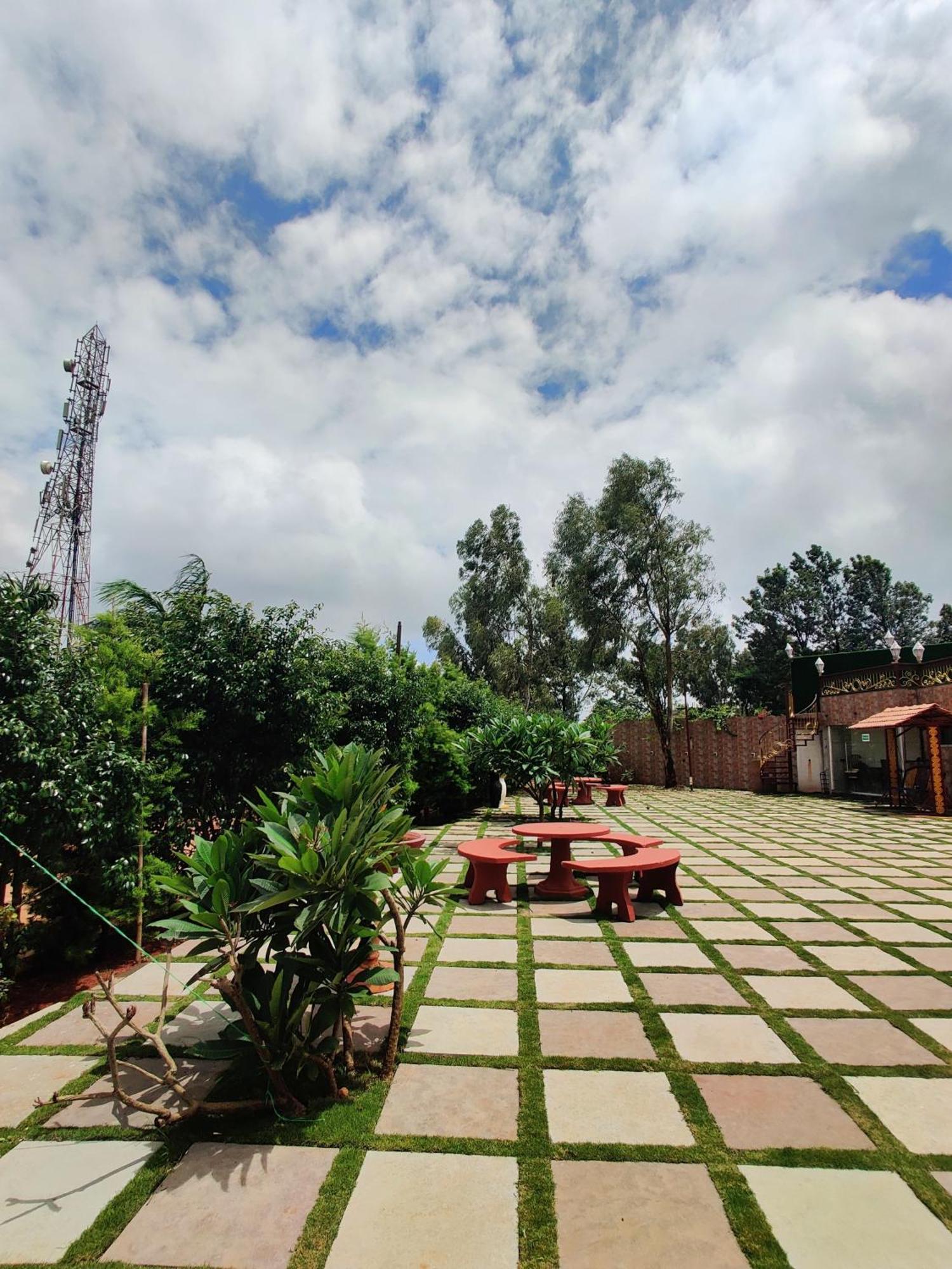 Quinte Hills Residency Villa Panchgani Exterior photo