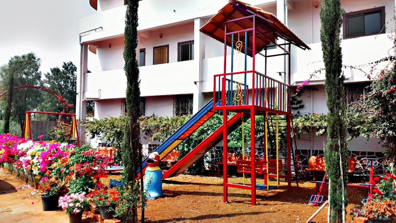 Quinte Hills Residency Villa Panchgani Exterior photo